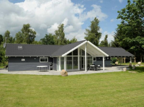 Three-Bedroom Holiday home in Silkeborg 3, Bjerringbro